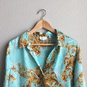 Chico's Tops - Chico's button down long sleeve shirt size small Chico's Tops - Chico's button down long sleeve shirt size small